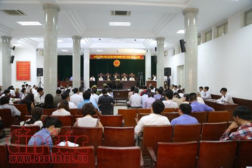 Vụ án Hà Văn Thắm: Tranh luận xác định đại diện phần vốn góp của PVN tại OceanBank ảnh 3
